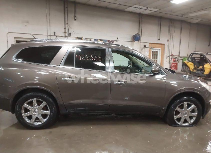 Photo 13 of 2008 Buick Enclave CXL (VIN 5GAER23798J228487)