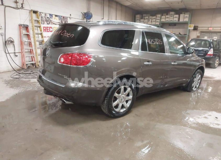 Photo 4 of 2008 Buick Enclave CXL (VIN 5GAER23798J228487)