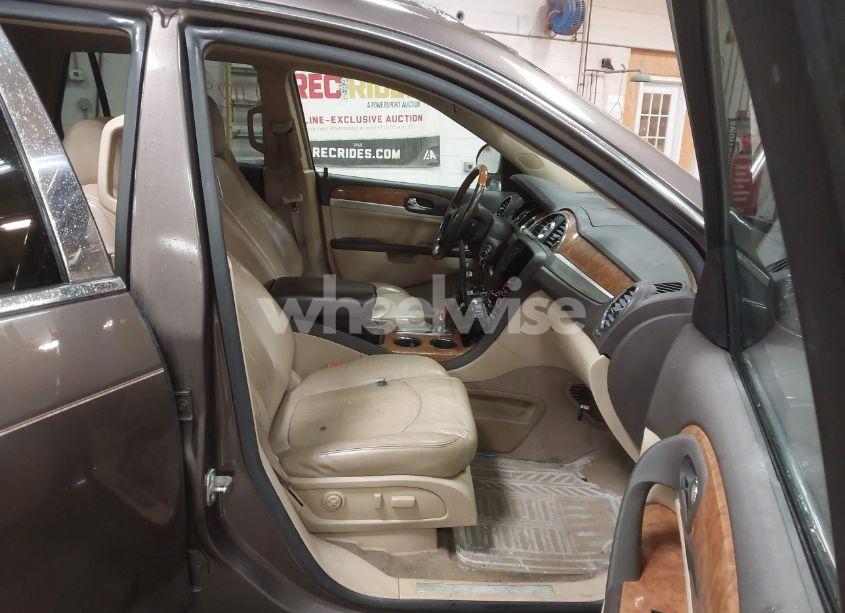 Photo 5 of 2008 Buick Enclave CXL (VIN 5GAER23798J228487)