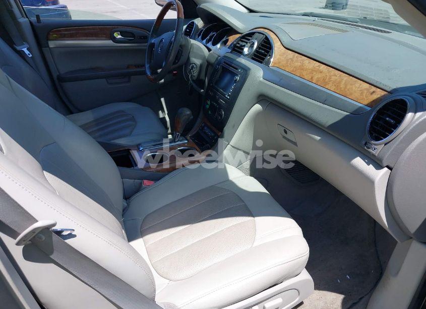 Photo 5 of 2008 Buick Enclave CXL (VIN 5GAER237X8J185679)