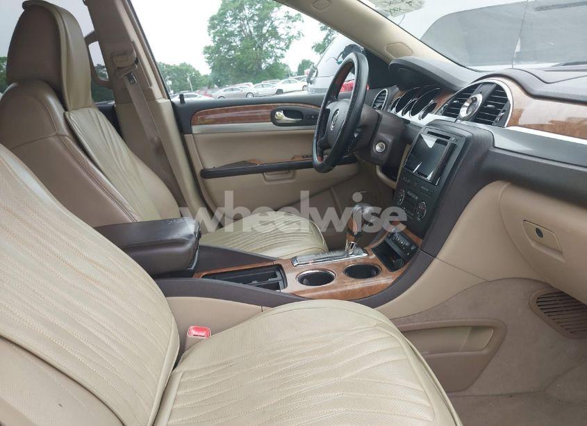 Photo 5 of 2008 Buick Enclave CXL (VIN 5GAER237X8J298225)