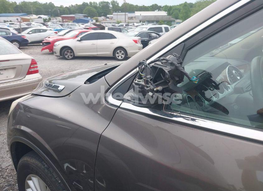 Photo 6 of 2008 Buick Enclave CXL (VIN 5GAER237X8J298225)