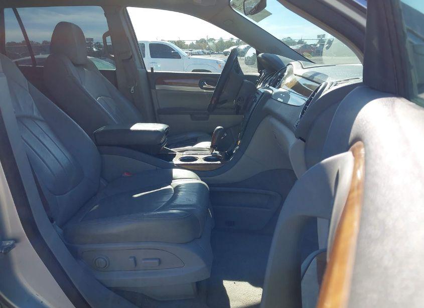 Photo 5 of 2009 Buick Enclave CXL (VIN 5GAER23D49J167900)