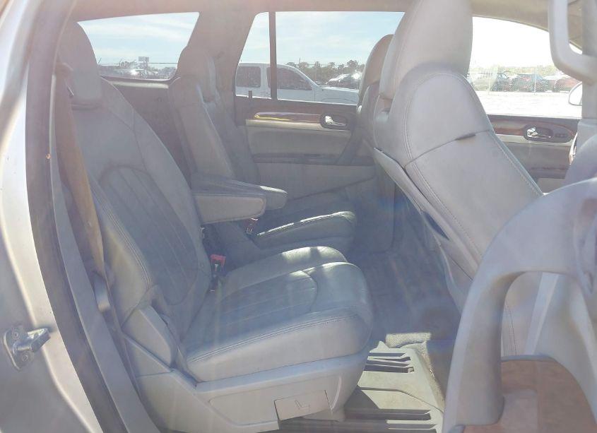 Photo 8 of 2009 Buick Enclave CXL (VIN 5GAER23D49J167900)