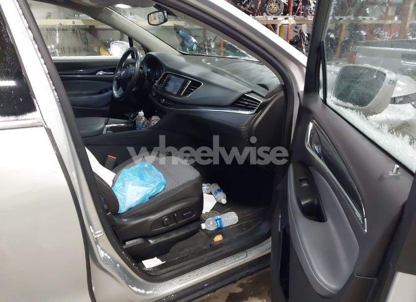 Photo 5 of 2019 Buick Enclave FWD PREFERRED (VIN 5GAERAKW8KJ227308)