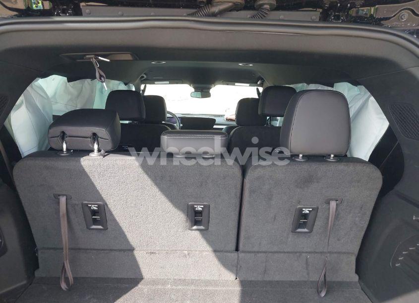 Photo 8 of 2025 Buick Enclave PREFERRED FWD (VIN 5GAERARS1SJ217142)