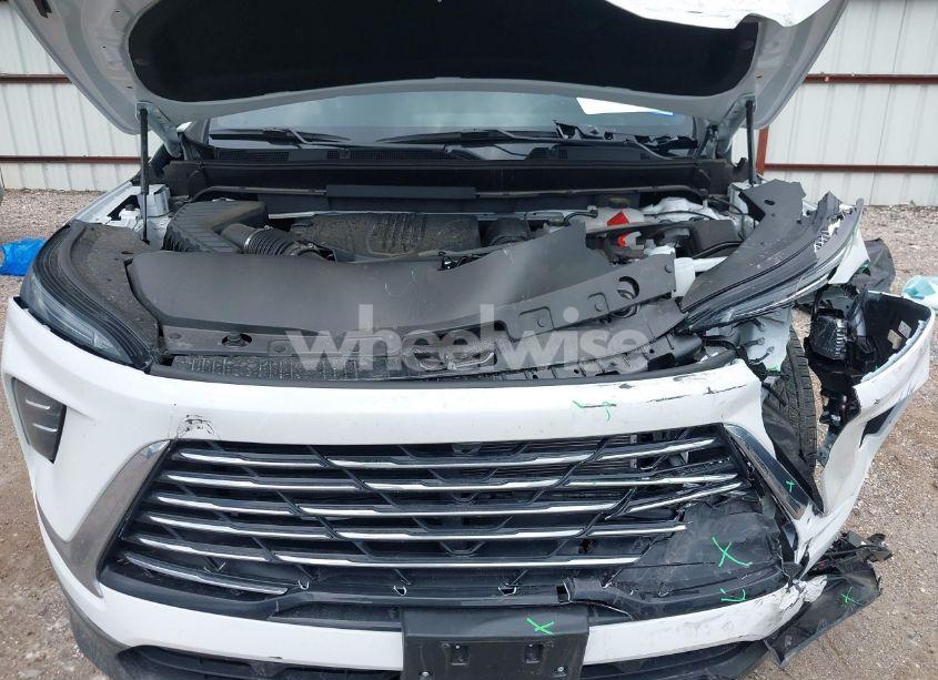 Photo 10 of 2025 Buick Enclave PREFERRED FWD (VIN 5GAERARS5SJ212381)