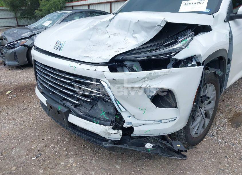 Photo 6 of 2025 Buick Enclave PREFERRED FWD (VIN 5GAERARS5SJ212381)