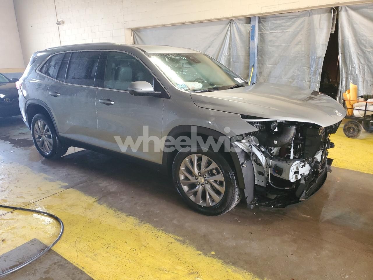 Photo 4 of 2025 BUICK ENCLAVE PREFERRED (VIN 5GAERARS9SJ246758)