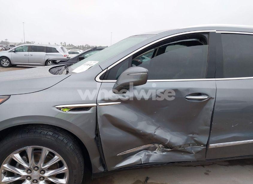Photo 6 of 2019 Buick Enclave FWD ESSENCE (VIN 5GAERBKW0KJ125913)