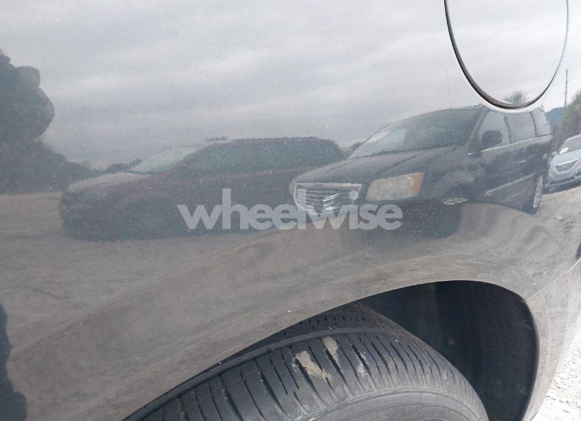 Photo 14 of 2019 Buick Enclave FWD ESSENCE (VIN 5GAERBKW3KJ168643)