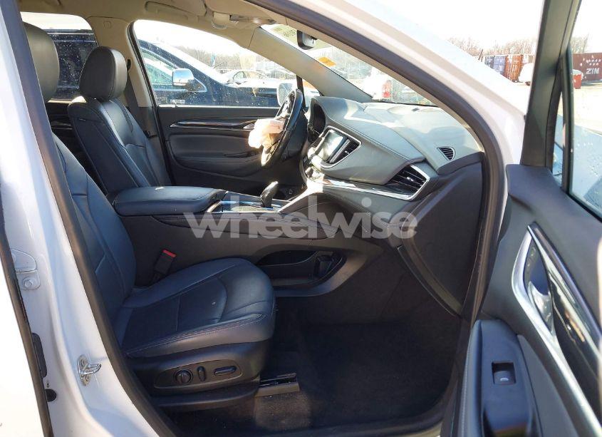 Photo 5 of 2019 Buick Enclave FWD ESSENCE (VIN 5GAERBKW3KJ312806)