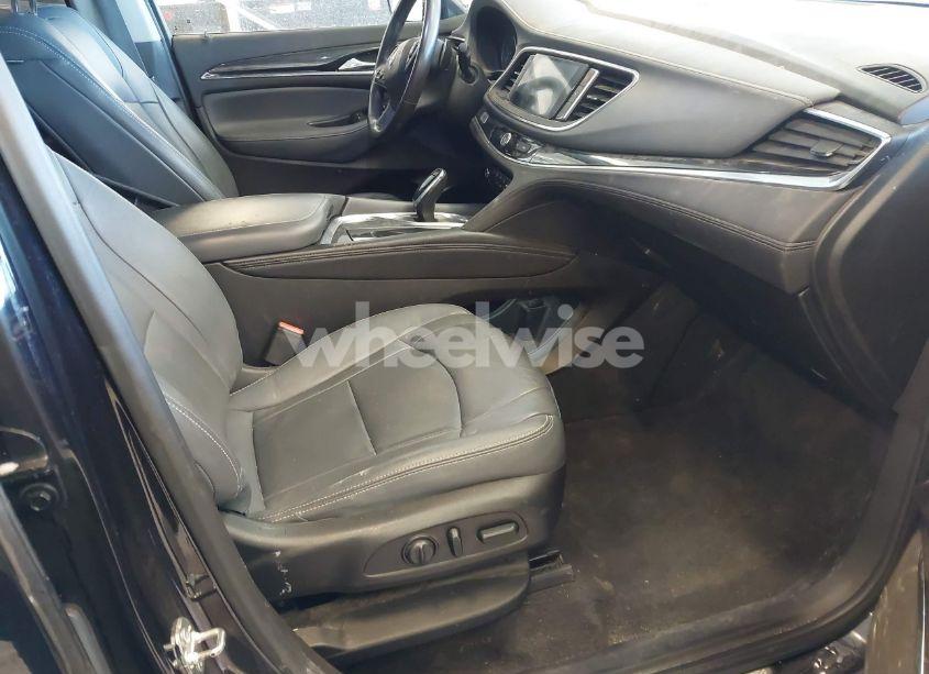 Photo 5 of 2020 Buick Enclave FWD ESSENCE (VIN 5GAERBKW4LJ133434)