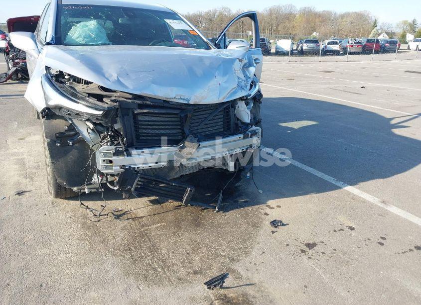 Photo 6 of 2022 Buick Enclave FWD ESSENCE (VIN 5GAERBKW4NJ151970)