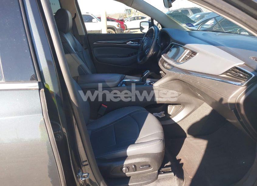 Photo 5 of 2019 Buick Enclave FWD ESSENCE (VIN 5GAERBKW5KJ260823)