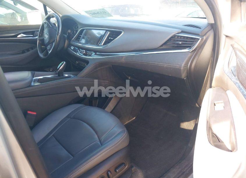 Photo 5 of 2019 Buick Enclave FWD ESSENCE (VIN 5GAERBKW6KJ139928)