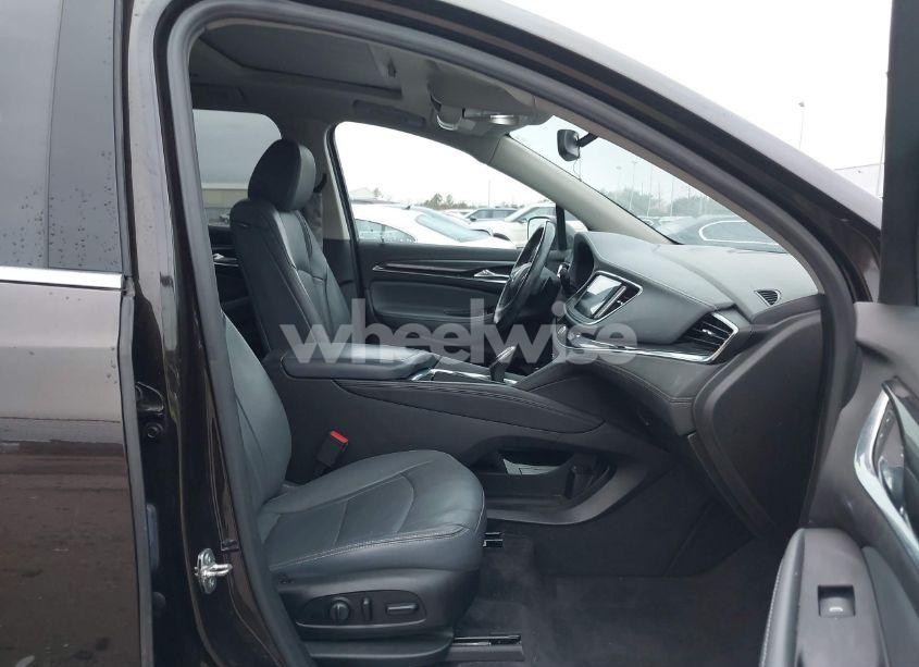 Photo 5 of 2019 Buick Enclave FWD ESSENCE (VIN 5GAERBKW7KJ173683)