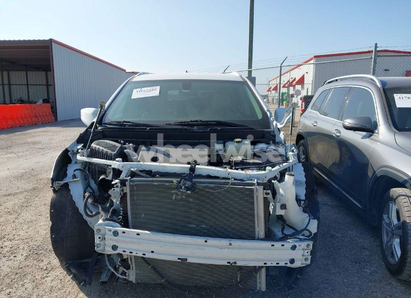Photo 12 of 2019 Buick Enclave FWD ESSENCE (VIN 5GAERBKW8KJ190783)