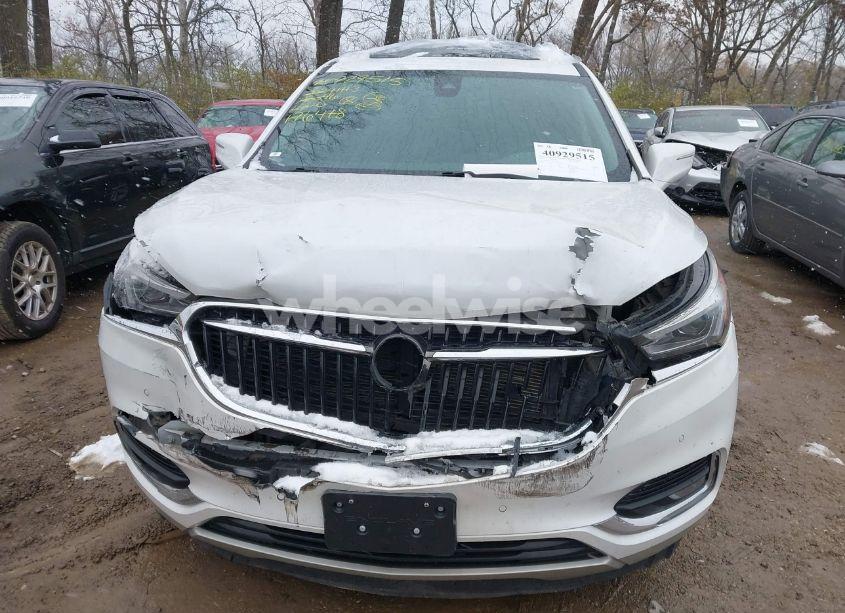 Photo 11 of 2018 Buick Enclave PREMIUM (VIN 5GAERCKW8JJ176418)