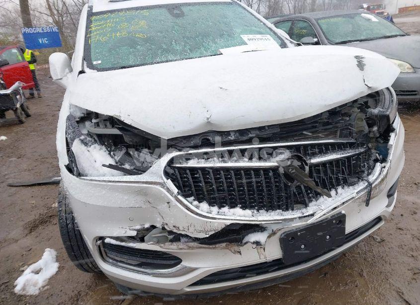 Photo 6 of 2018 Buick Enclave PREMIUM (VIN 5GAERCKW8JJ176418)