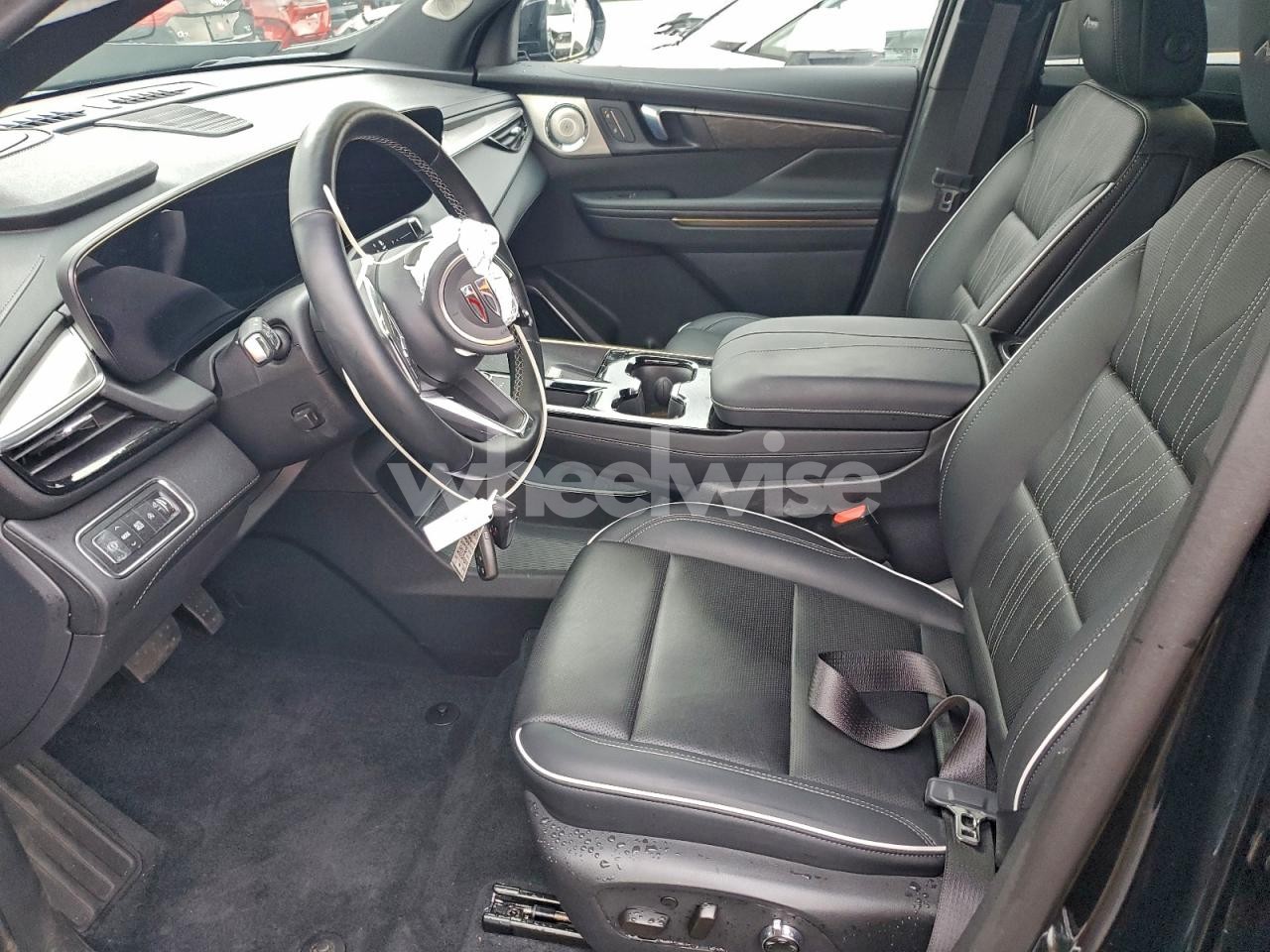 Photo 7 of 2025 BUICK ENCLAVE AVENIR (VIN 5GAERCRSXSJ103944)