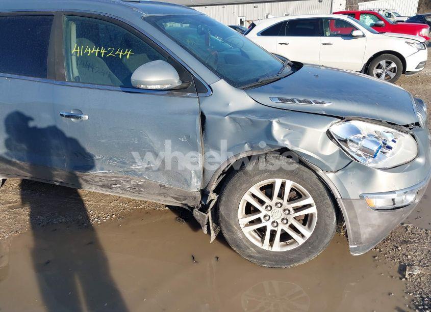 Photo 6 of 2008 Buick Enclave CX (VIN 5GAEV13708J264333)