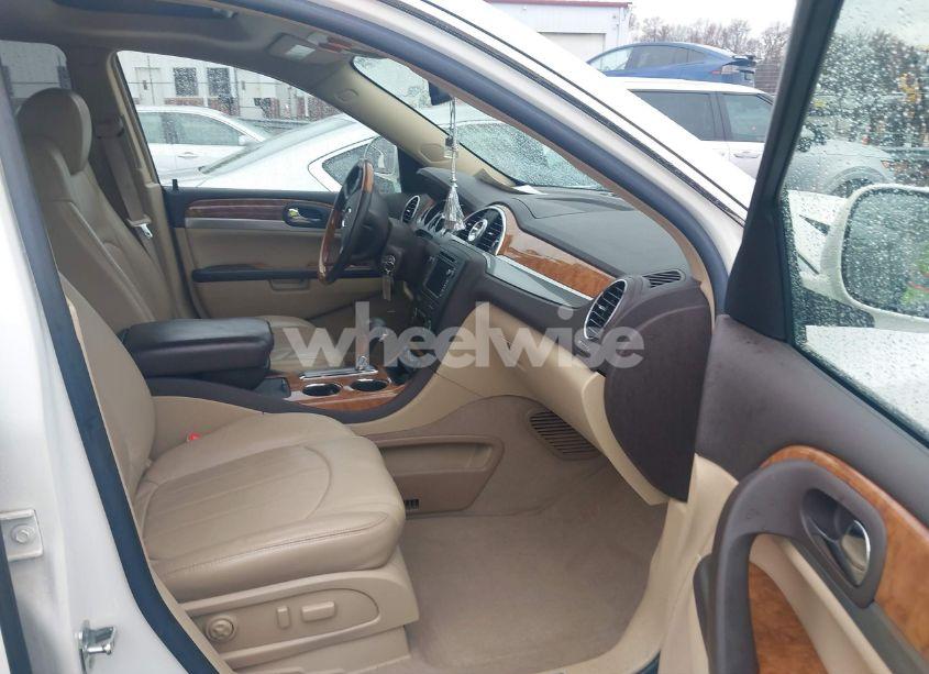 Photo 5 of 2008 Buick Enclave CXL (VIN 5GAEV23718J192726)