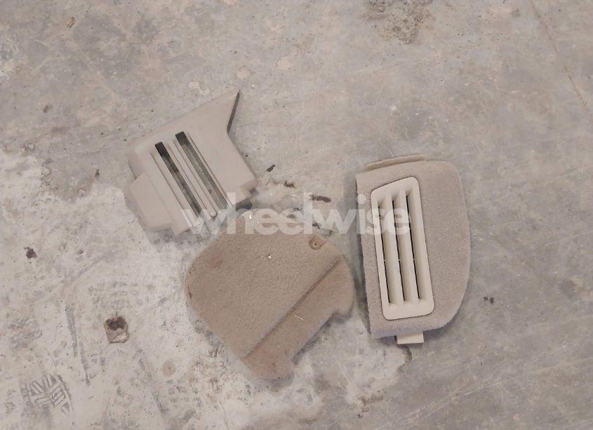 Photo 12 of 2008 Buick Enclave CXL (VIN 5GAEV23718J267442)