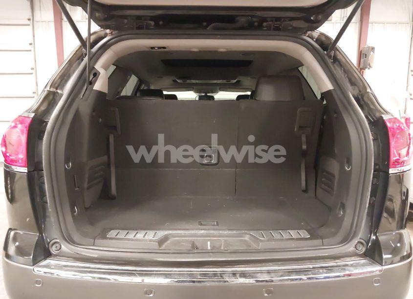 Photo 12 of 2008 Buick Enclave CXL (VIN 5GAEV23718J267652)