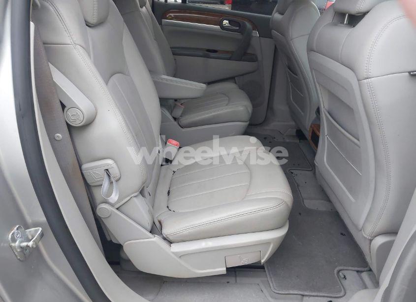 Photo 8 of 2008 Buick Enclave CXL (VIN 5GAEV23738J219909)