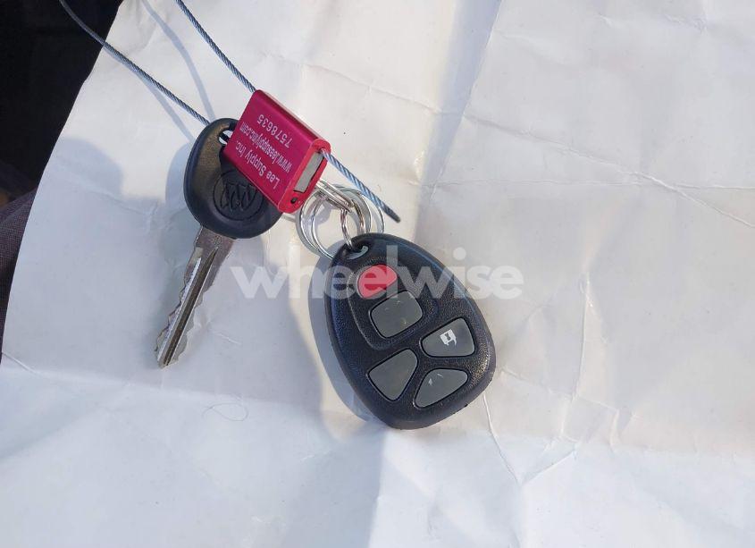 Photo 11 of 2008 Buick Enclave CXL (VIN 5GAEV23738J238301)