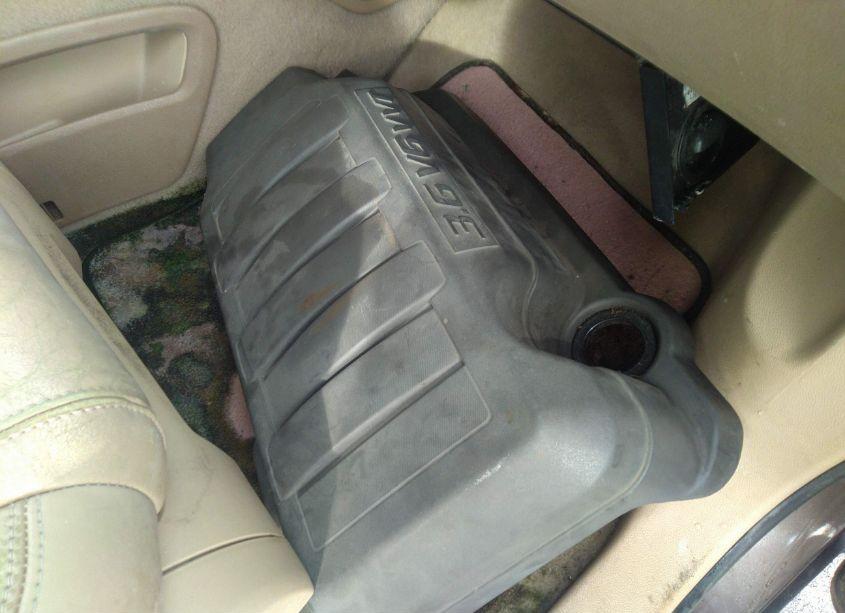 Photo 12 of 2008 Buick Enclave CXL (VIN 5GAEV23768J160774)