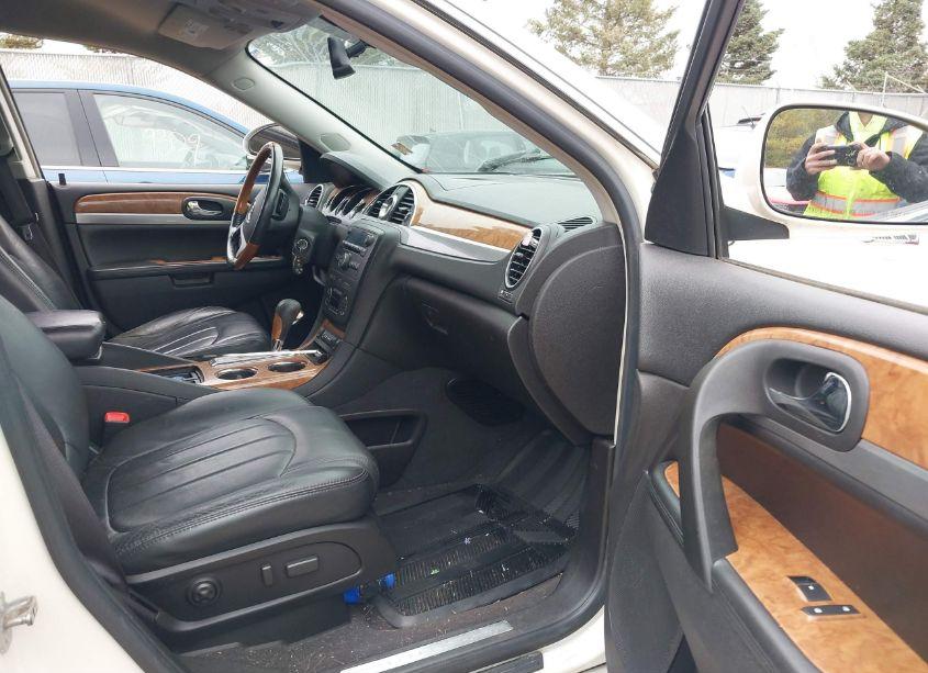 Photo 5 of 2008 Buick Enclave CXL (VIN 5GAEV23778J287596)