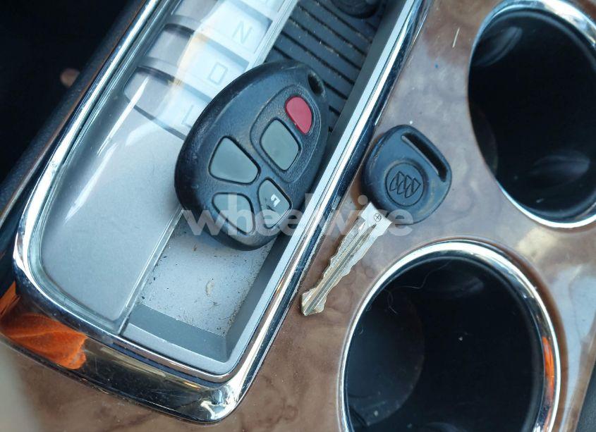 Photo 11 of 2008 Buick Enclave CXL (VIN 5GAEV237X8J103316)