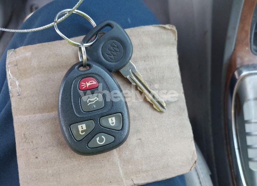 Photo 11 of 2008 Buick Enclave CXL (VIN 5GAEV237X8J176041)