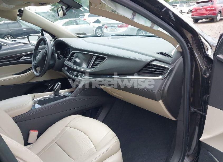 Photo 5 of 2019 Buick Enclave AWD ESSENCE (VIN 5GAEVAKW0KJ168203)