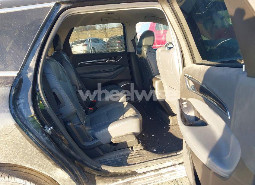 Photo 8 of 2018 Buick Enclave ESSENCE (VIN 5GAEVAKW1JJ194288)