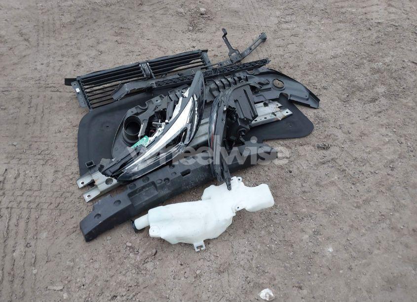 Photo 12 of 2019 Buick Enclave AWD ESSENCE (VIN 5GAEVAKW2KJ214937)