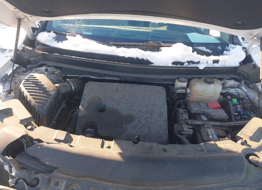 Photo 10 of 2018 Buick Enclave ESSENCE (VIN 5GAEVAKW3JJ242082)