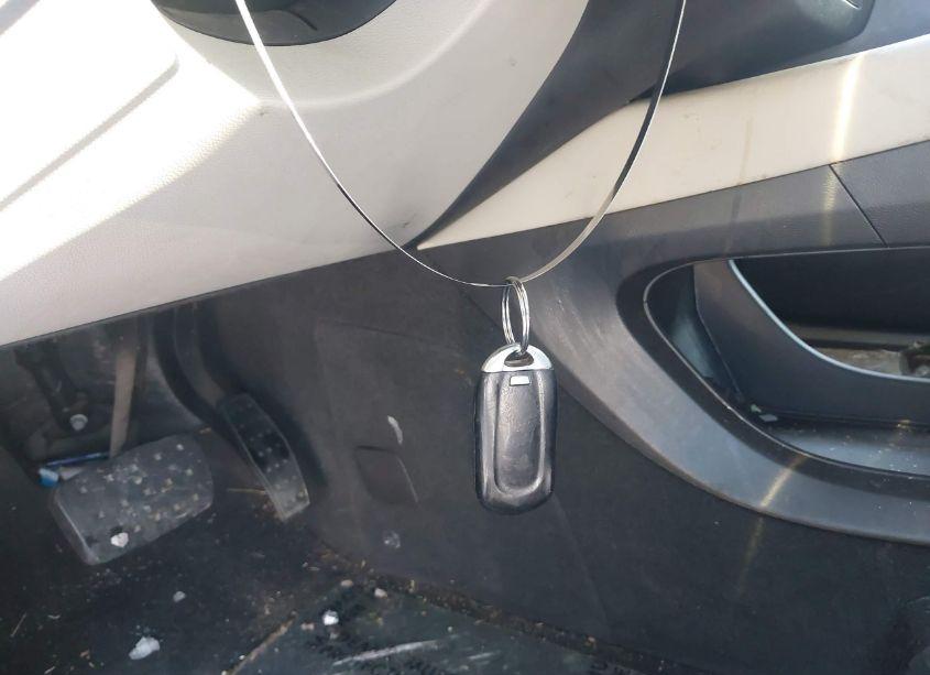 Photo 11 of 2018 Buick Enclave ESSENCE (VIN 5GAEVAKW3JJ242082)