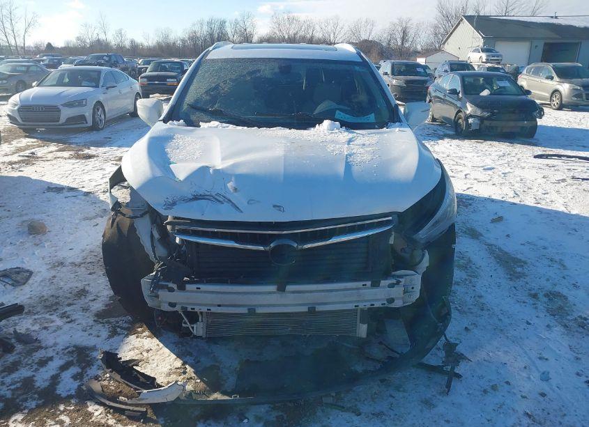 Photo 12 of 2018 Buick Enclave ESSENCE (VIN 5GAEVAKW3JJ242082)