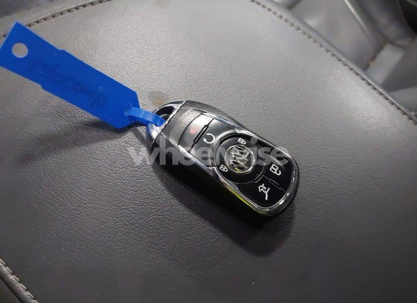 Photo 11 of 2018 Buick Enclave ESSENCE (VIN 5GAEVAKW4JJ161284)