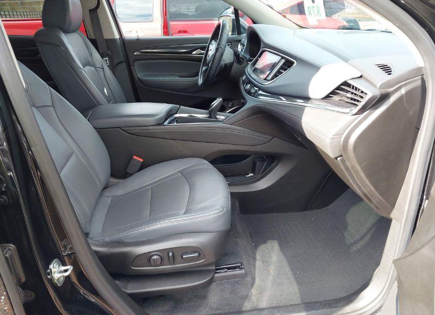 Photo 5 of 2020 Buick Enclave AWD ESSENCE (VIN 5GAEVAKW4LJ323160)