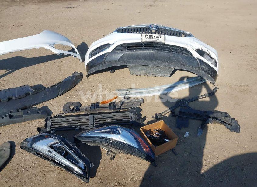 Photo 12 of 2019 Buick Enclave AWD ESSENCE (VIN 5GAEVAKW5KJ302235)