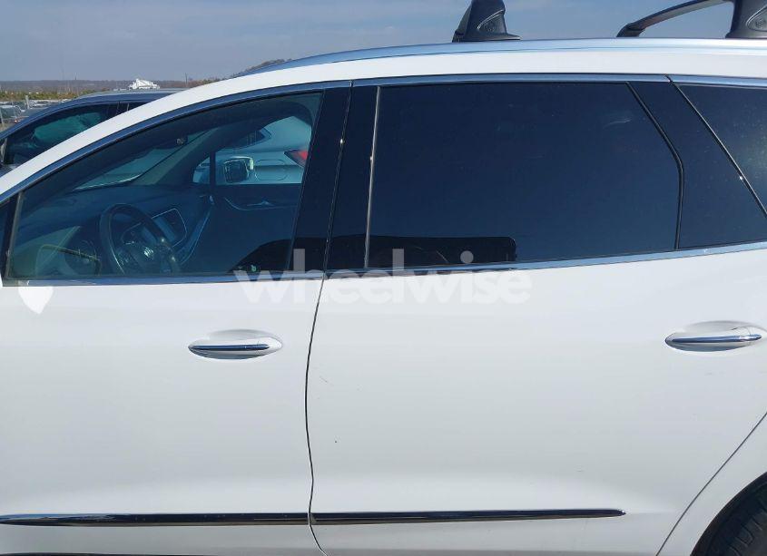 Photo 15 of 2019 Buick Enclave AWD ESSENCE (VIN 5GAEVAKW5KJ302235)