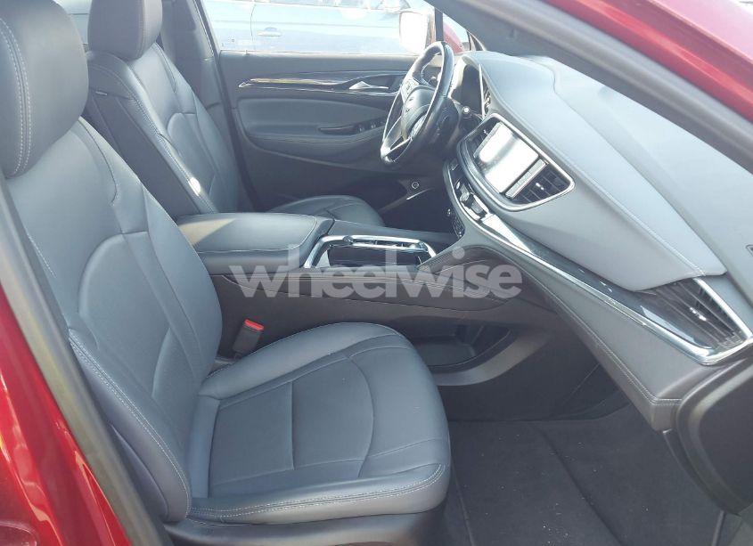 Photo 5 of 2022 Buick Enclave AWD ESSENCE (VIN 5GAEVAKW5NJ135444)