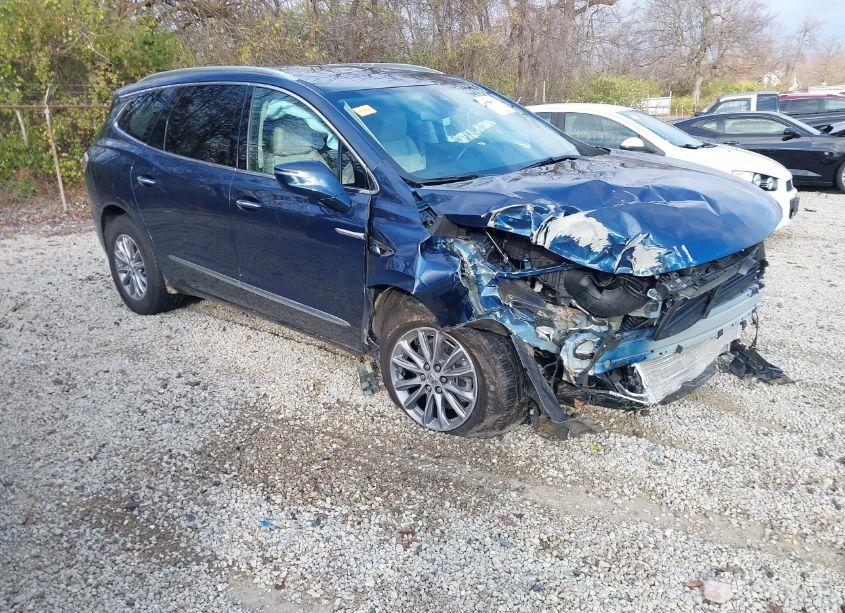 2023 Buick Enclave ESSENCE AWD (VIN 5GAEVAKW5PJ130215) main photo
