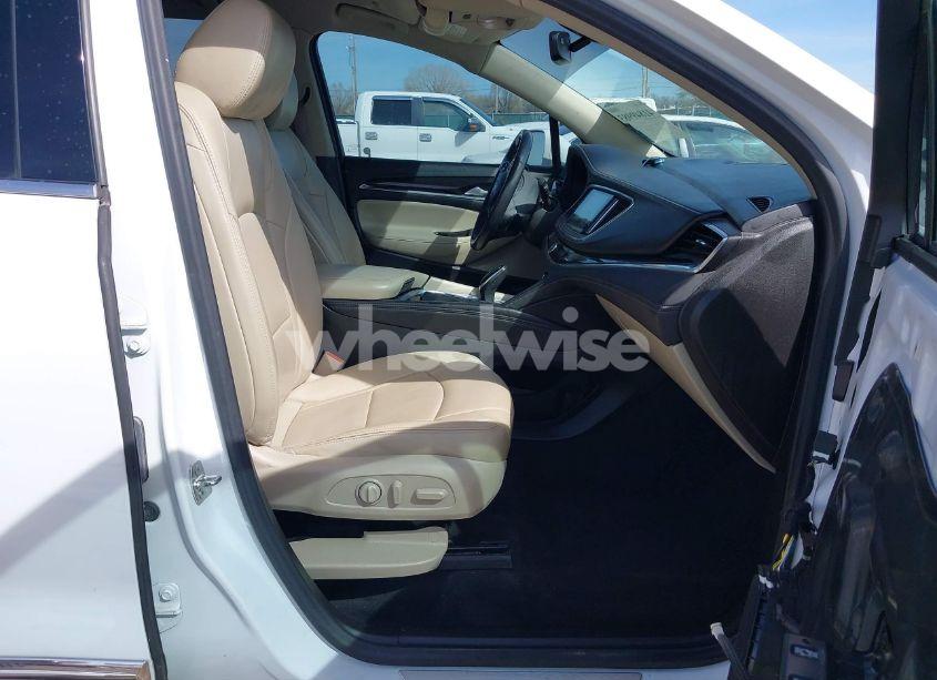 Photo 5 of 2020 Buick Enclave AWD ESSENCE (VIN 5GAEVAKW6LJ149950)