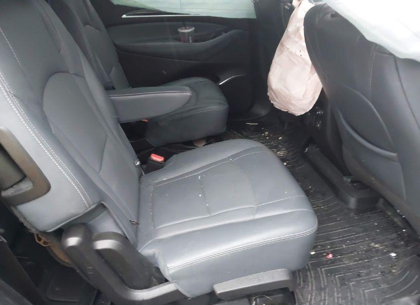 Photo 8 of 2020 Buick Enclave AWD ESSENCE (VIN 5GAEVAKW6LJ325427)