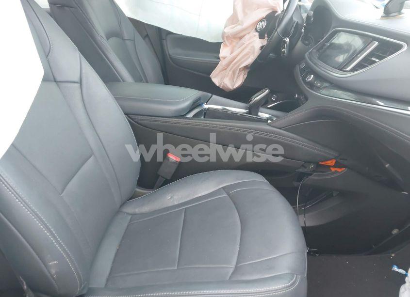 Photo 5 of 2021 Buick Enclave AWD ESSENCE (VIN 5GAEVAKW6MJ186613)